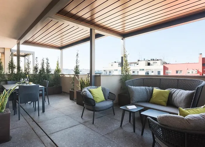 Idyllia - Lumina Rooftop Penthouse In Trastevere Apartment