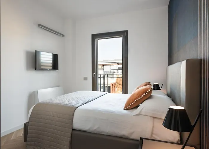 Idyllia - Lumina Rooftop Penthouse In Trastevere Apartment