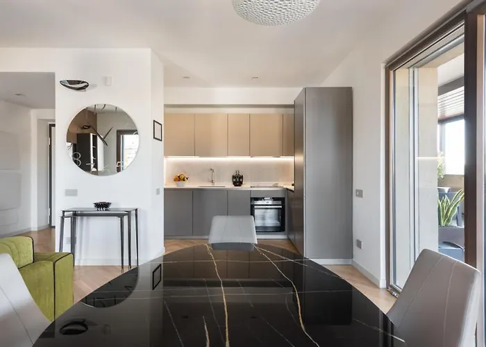 Idyllia - Lumina Rooftop Penthouse In Trastevere *